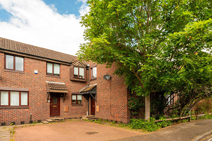 2 Bedroom Terraced House For Sale In Somerford Way, Rotherhithe, London, SE16