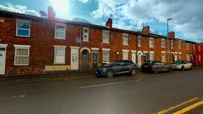 3 Bedroom Terraced House To Rent In St Rumbolds Street |, LN2
