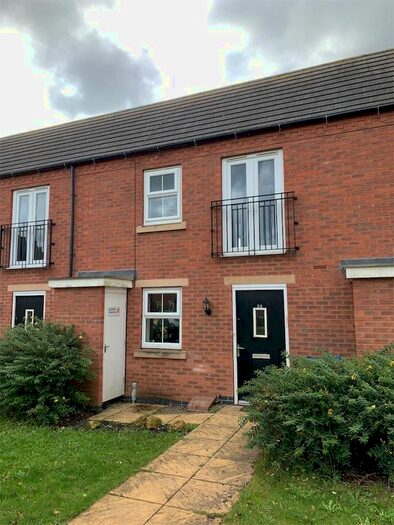 2 Bedroom Town House To Rent In Marmion Close, Market Harborough, LE16
