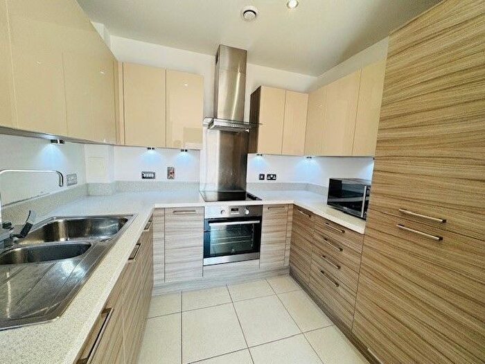 1 Bedroom Flat To Rent In City Mills, Lee Street, Hoxton, E8