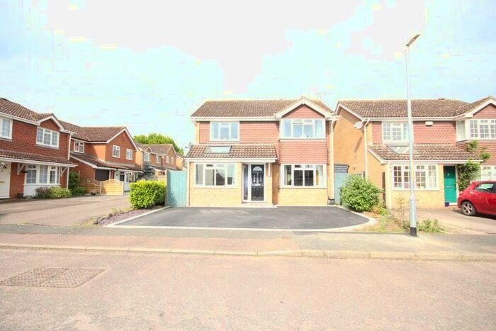 4 Bedroom Detached House To Rent In Lyle Court, Maidstone, Kent, ME16