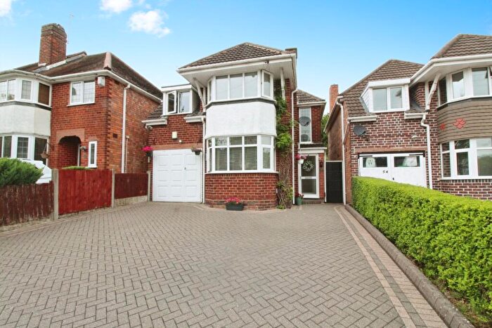 3 Bedroom Detached House For Sale In Vibart Road, Birmingham, West Midlands, B26