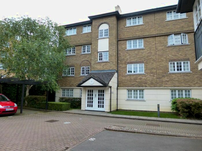 2 Bedroom Flat To Rent In Selhurst Close, London, SW19