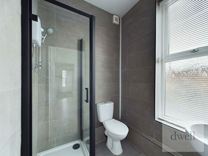 1 Bedroom Flat To Rent In Selby Road, Halton, Leeds, LS15