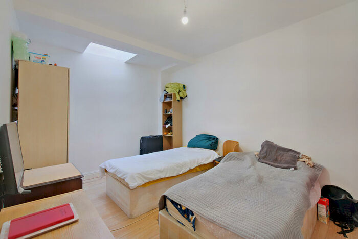 5 Bedroom Terraced House For Sale In Overton Road, London, E10