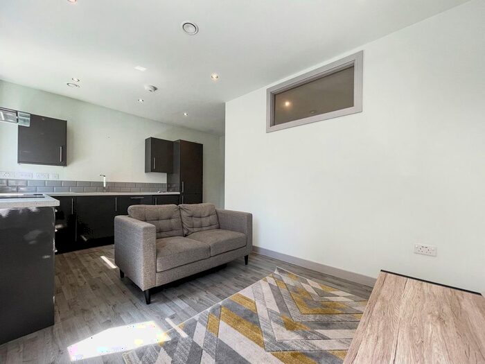 1 Bedroom Flat To Rent In Cubic Apartments, Stanningly Road, LS13