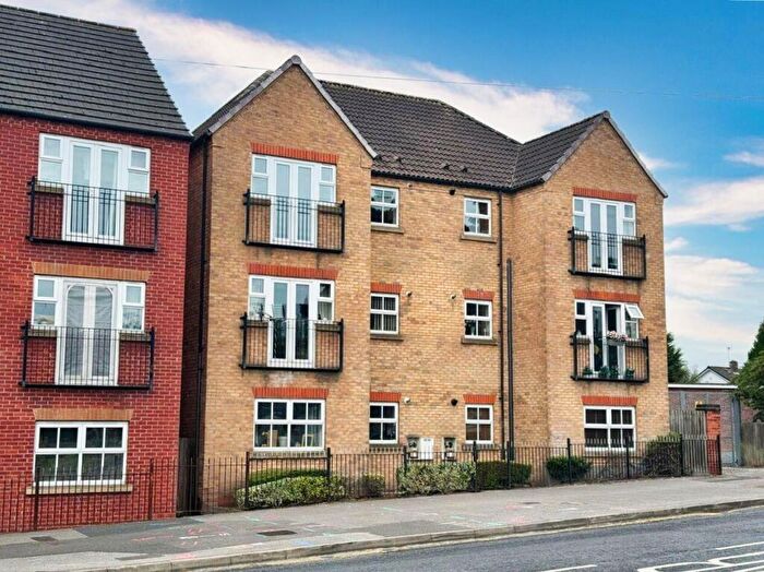 2 Bedroom Flat To Rent In Spindle Court, Mansfield, NG19