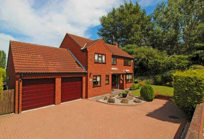 4 Bedroom Detached House For Sale In Meadway Crescent, Selby, YO8