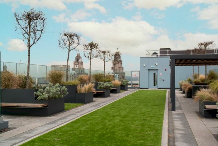 3 Bedroom Flat To Rent In Strand Street, Liverpool, L1