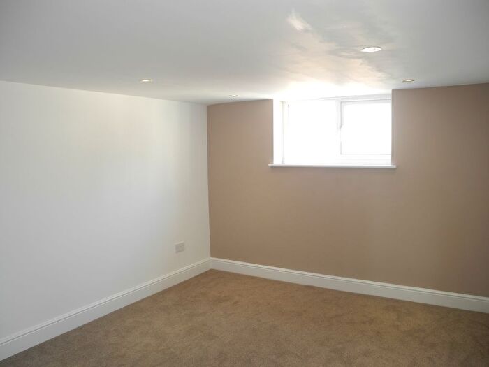 2 Bedroom Flat To Rent In Cheriton Road, Folkestone, CT19