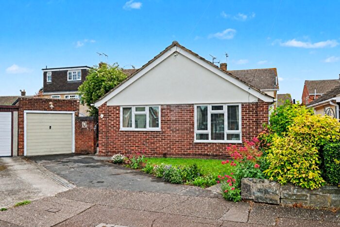 3 Bedroom Bungalow For Sale In Redruth Close, Old Springfield, Chelmsford, CM1