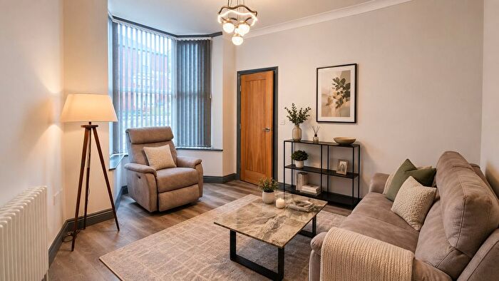 5 Bedroom End Of Terrace House To Rent In Nottingham Street, Sheffield, S3