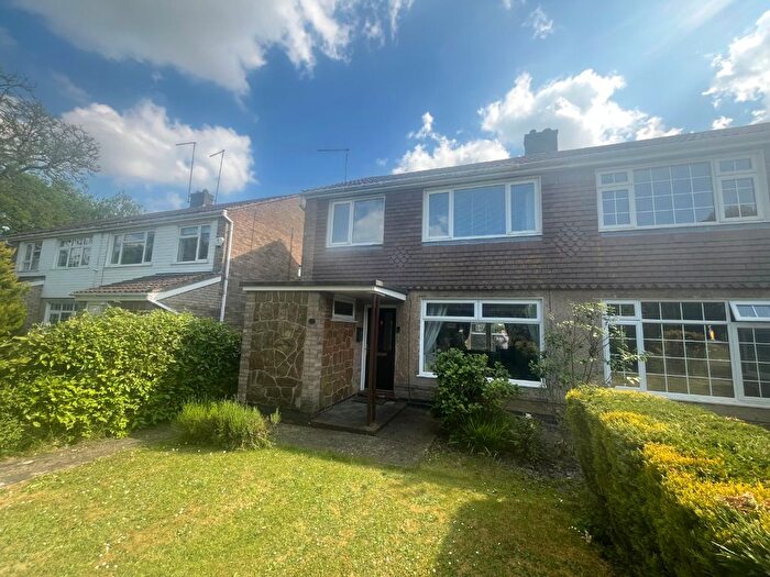 3 Bedroom Semi-Detached House For Sale In Northampton Road, Roade, Northampton, NN7