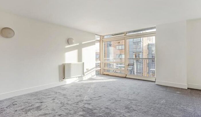 2 Bedroom Flat To Rent In Harrowby Street, Marylebone, London, W1H