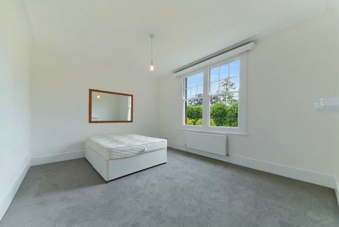 3 Bedroom Flat To Rent In Ridgway Gardens, London, SW19