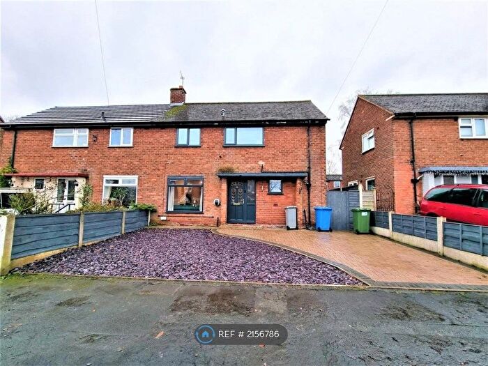 3 Bedroom Semi-Detached House To Rent In Hempcroft Road, Altrincham, WA15