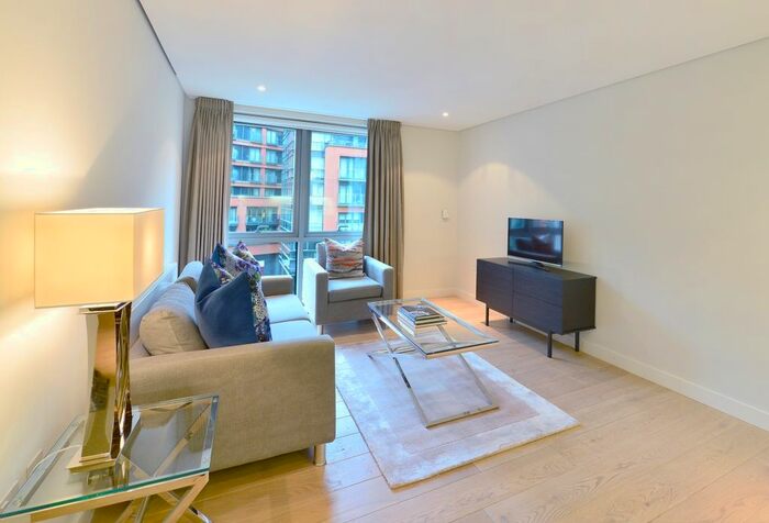 3 Bedroom Flat To Rent In Merchant Square East, London, W2