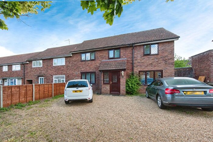 6 Bedroom End Of Terrace House For Sale In Severn Road, Bury St. Edmunds, IP32