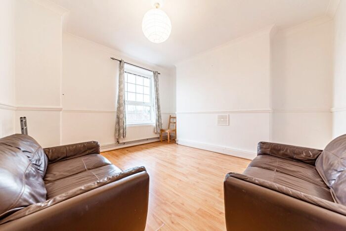 2 Bedroom Flat To Rent In Haddo Street, London, SE10