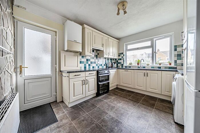 3 Bedroom Terraced House For Sale In Lakefield Place, Llanelli, SA15