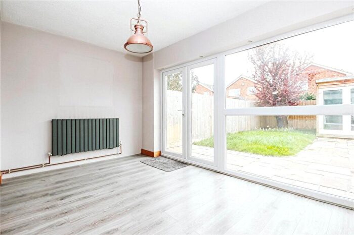 3 Bedroom Semi-Detached House To Rent In Meadowbank, Weston-super-Mare, BS22