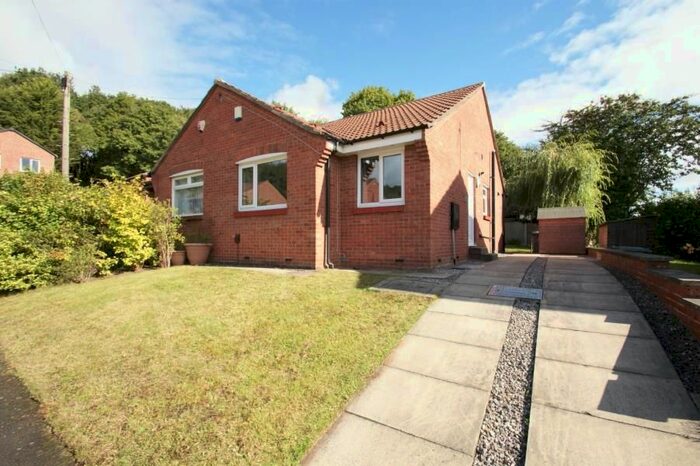 2 Bedroom Bungalow To Rent In Abbeydale Garth, Leeds, LS5