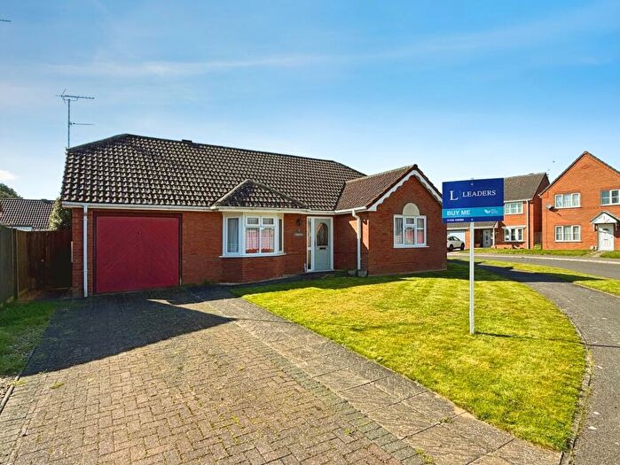 3 Bedroom Bungalow For Sale In Sandringham Court, Holbeach, Spalding, PE12