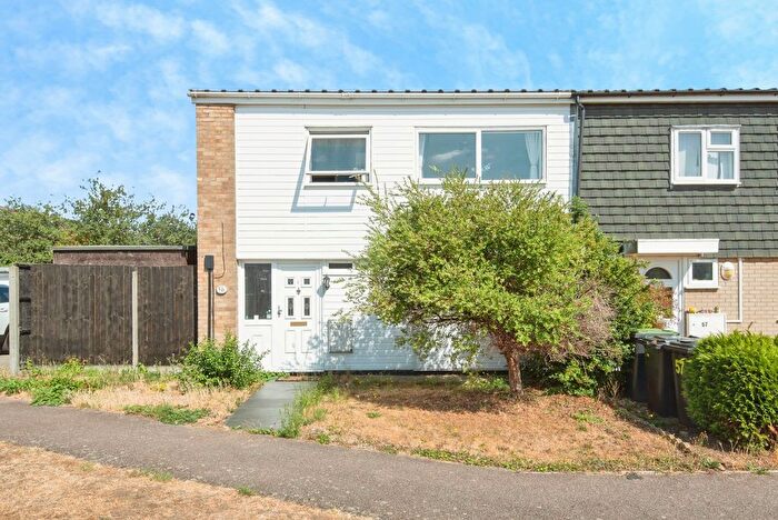 3 Bedroom End Of Terrace House For Sale In Holme Crescent, Biggleswade, Bedfordshire, SG18