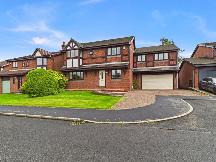5 Bedroom Detached House For Sale In Lee Fold, Tyldesley, M29