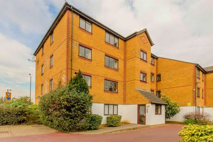 1 Bedroom Flat For Sale In Alan Hocken Way, Plaistow, London, E15