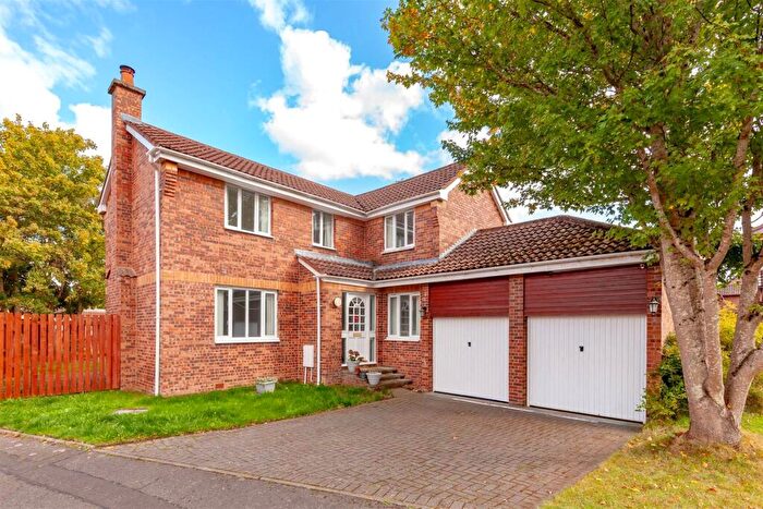 4 Bedroom Detached House For Sale In Erskine Road, Broxburn, West Lothian, EH52