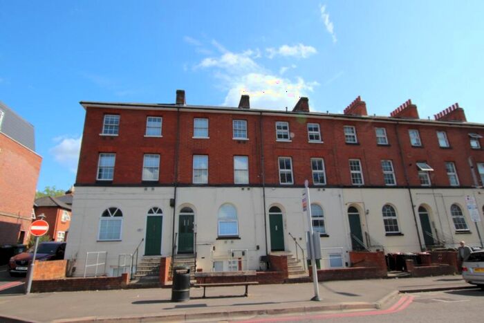 2 Bedroom Flat To Rent In Queens Road, Reading, Reading, RG1