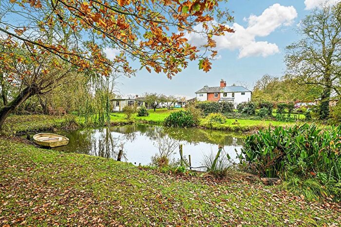 4 Bedroom Semi-Detached House For Sale In Chapel Lane, Egerton, TN27