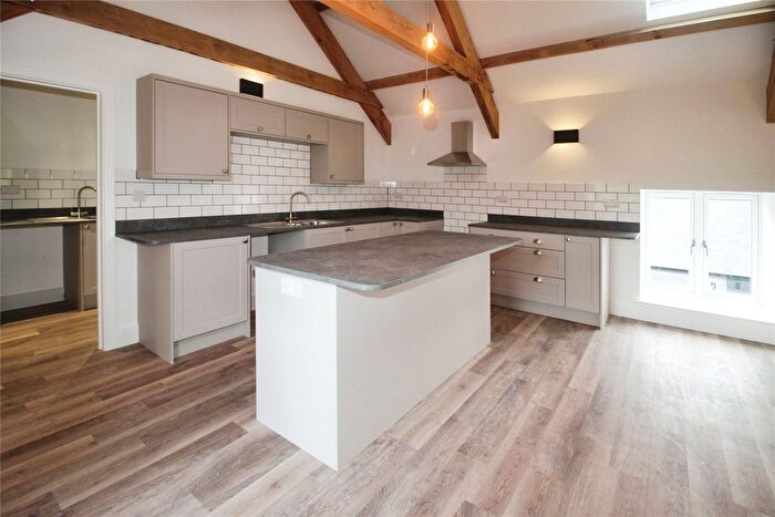 2 Bedroom Barn Conversion To Rent In Clawton, Holsworthy, EX22