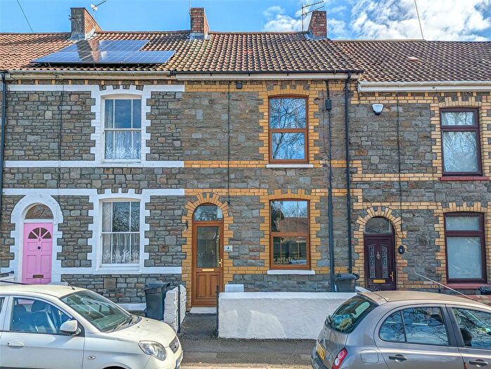 2 Bedroom Terraced House For Sale In Woodside Road, Kingswood, Bristol, BS15