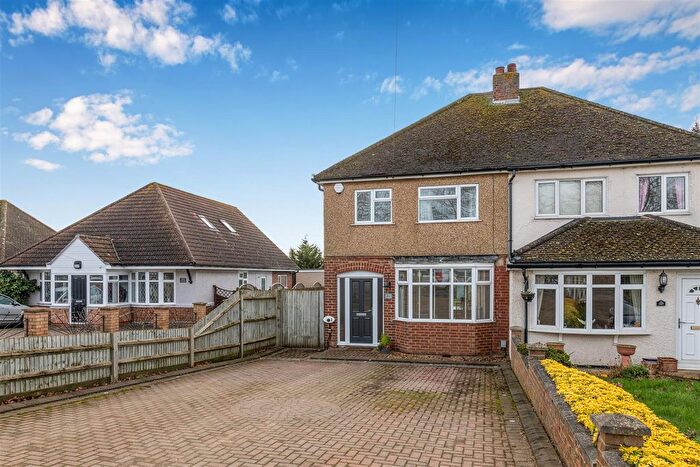 3 Bedroom Semi Detached House To Rent In Arlesey Road, Stotfold, Hitchin, SG5