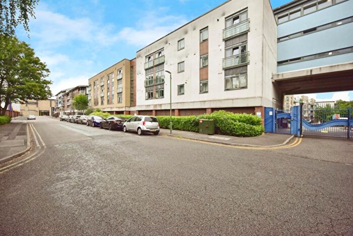 1 Bedroom Flat For Sale In Hart Street, Maidstone, Kent, ME16
