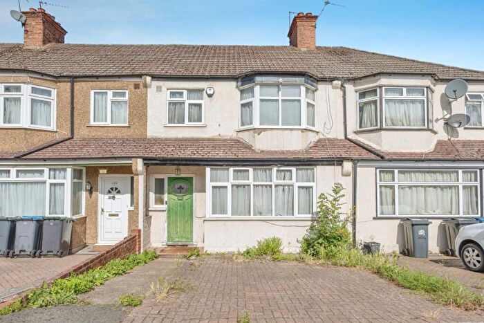 3 Bedroom Terraced House For Sale In Grange Road, South Croydon, CR2