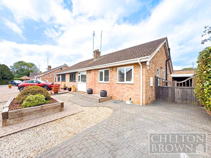 3 Bedroom Bungalow For Sale In Calstock Close, Northampton, Northamptonshire, NN3