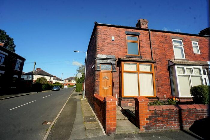3 Bedroom End Of Terrace House To Rent In Mason Street, Horwich, Bolton, BL6