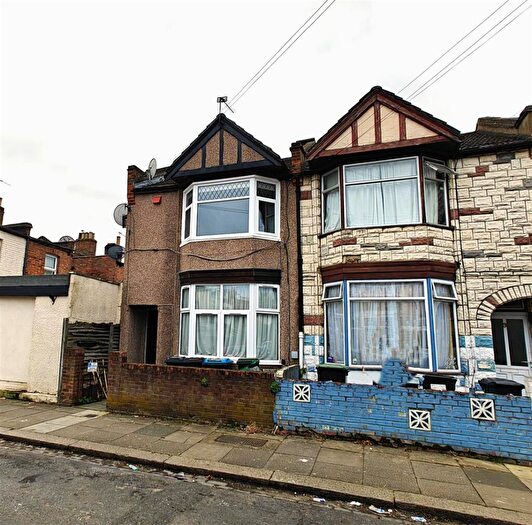 1 Bedroom Flat For Sale In Wimborne Road, Edmonton, N9