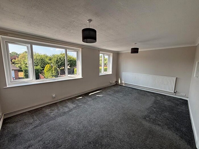 2 Bedroom Flat To Rent In Shelford Road, Radcliffe-on-trent, NG12