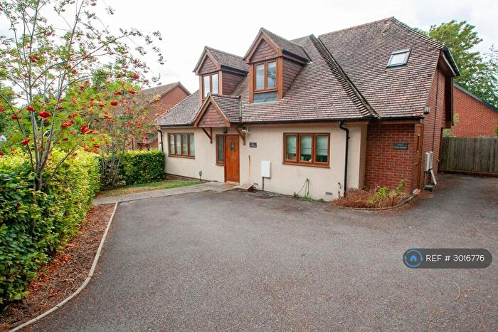 3 Bedroom Maisonette To Rent In The Pastures, Kings Worthy, Winchester, SO23