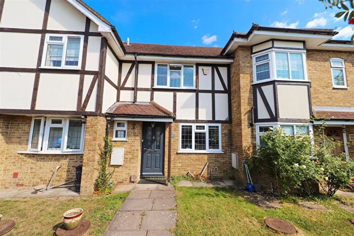 3 Bedroom Terraced House For Sale In Thrush Green, Harrow, HA2