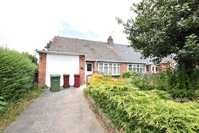 3 Bedroom Semi-Detached Bungalow For Sale In Park Street, Messingham, Scunthorpe, DN17