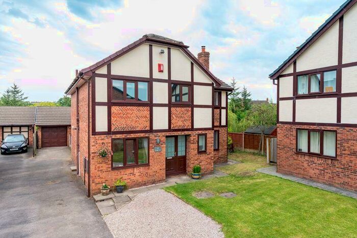 4 Bedroom Detached House For Sale In Kings Lea, Adlington, PR7