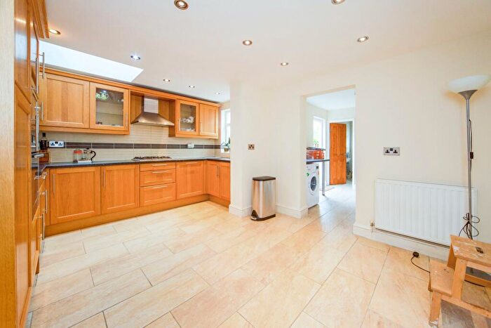 3 Bedroom House To Rent In Lansdowne Road, Walthamstow, E17