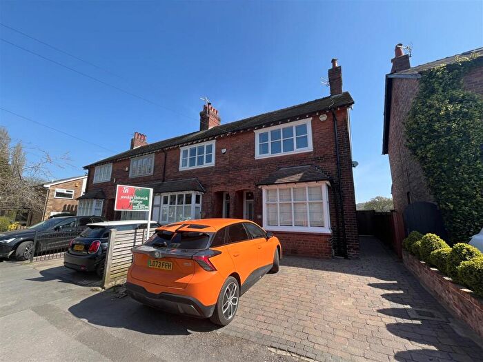 3 Bedroom House To Rent In Heyes Lane, Alderley Edge, Cheshire, SK9