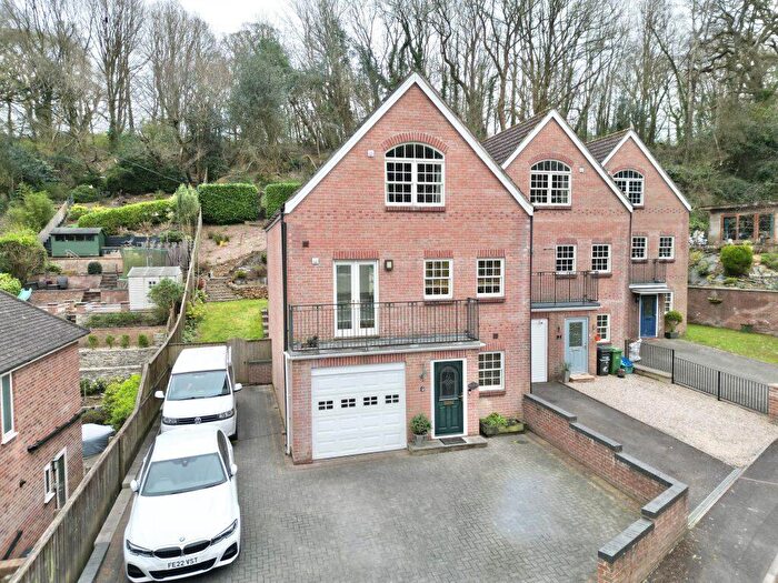 4 Bedroom End Of Terrace House For Sale In Spring Rise, Southwoods, Yeovil, Somerset, BA20