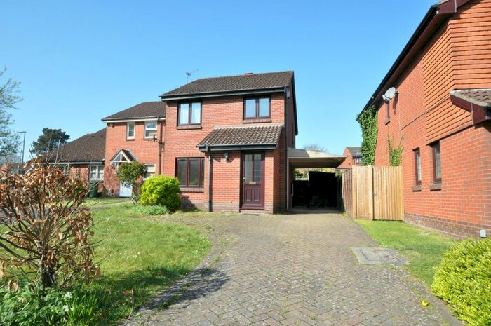 3 Bedroom Detached House To Rent In *Refreshed Throughout * Duddon Close, Southampon, SO18